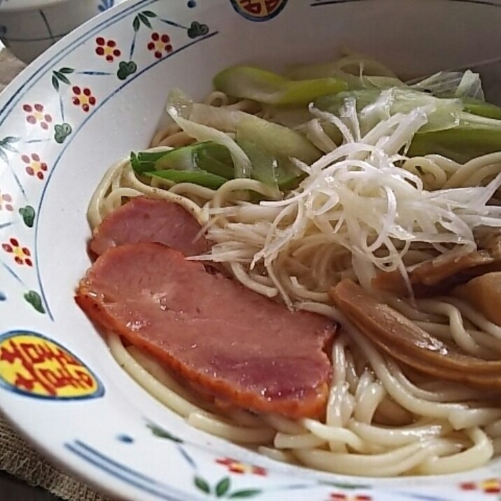 すごいぞ!冷麦★驚きの方法で乾麺がラーメンに!